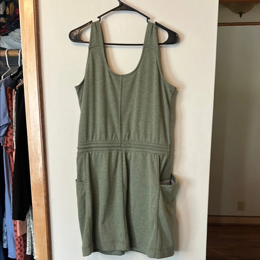 Title nine Green Sleeveless Sundress - Picture 4 of 4